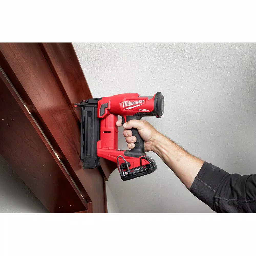 Milwaukee M18 FUEL 18-Gauge Brushless Cordless Gen II Brad Nailer & Safety Glasses Kit