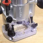 Makita 1-1/4 HP 6.5 Amp Compact Corded Router Kit with Plunge Base and Variable Speed thumbnail 4