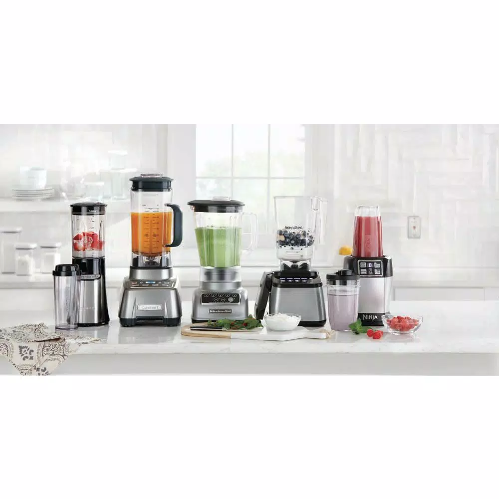 Cuisinart SmartPower 32 oz. 3-Speed Compact Blender with Stainless Steel Accents