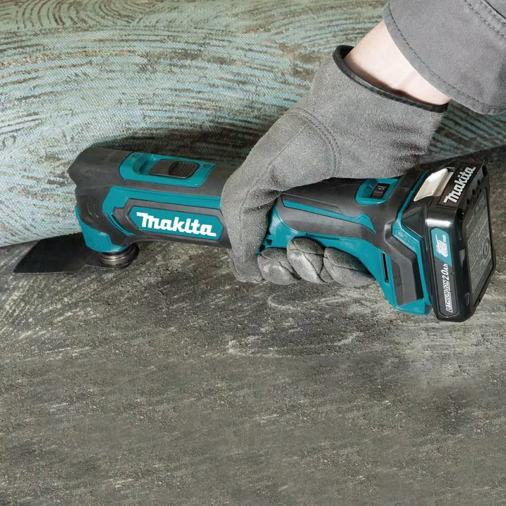 Makita 12V MAX CXT Cordless Oscillating Multi-Tool Kit (MT01R1)
