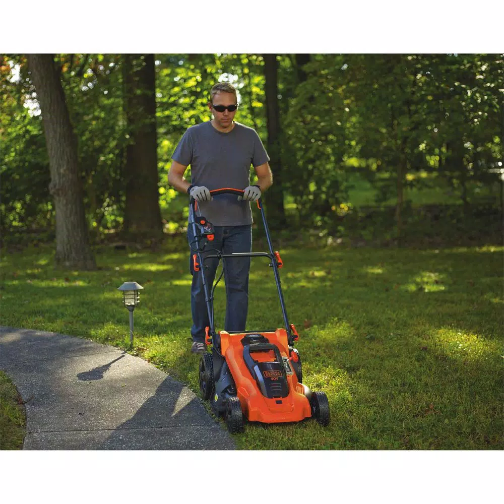 BLACK+DECKER 40V MAX 20 in. Cordless Walk Behind Push Mower with (2) 2.0 Ah Batteries and Charger
