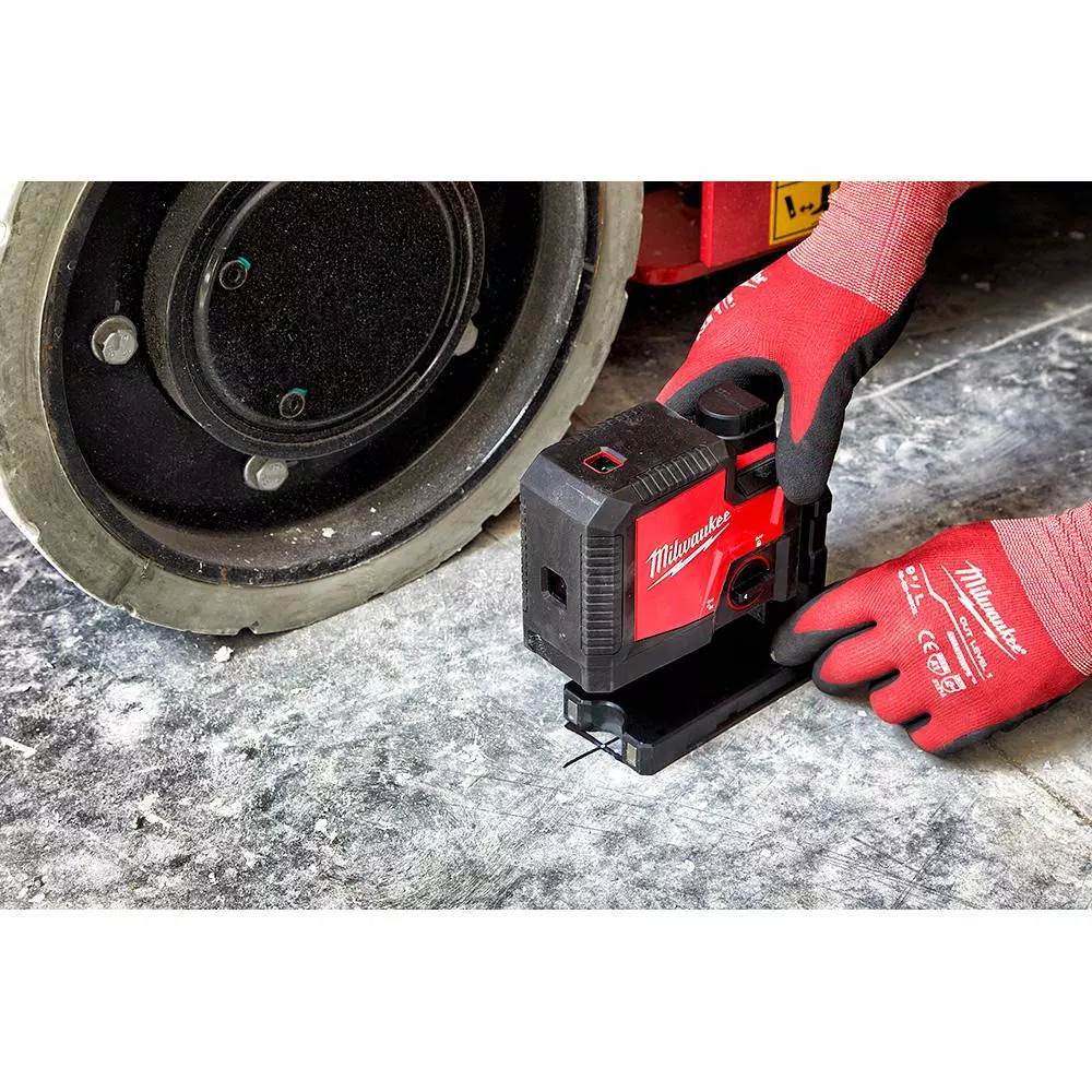 Milwaukee Green 3-Point Rechargeable Laser Level with REDLITHIUM USB Battery
