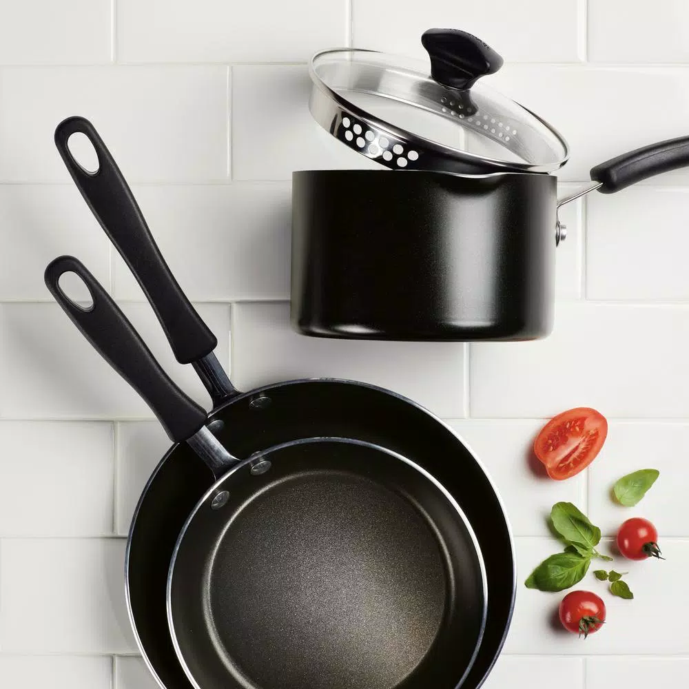 Farberware 10.5 Qt. Aluminum Nonstick Stock Pot with Glass Lid, Black