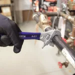 Klein Tools 10 in. Reversible Jaw 2-in-1 Adjustable and Pipe Wrench thumbnail 3