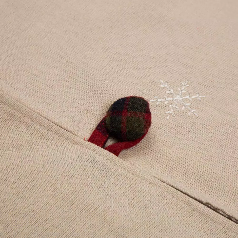Glitzhome 48 in. Dachshund Embroidered Fabric Christmas Tree Skirt with Red Plaid Edge