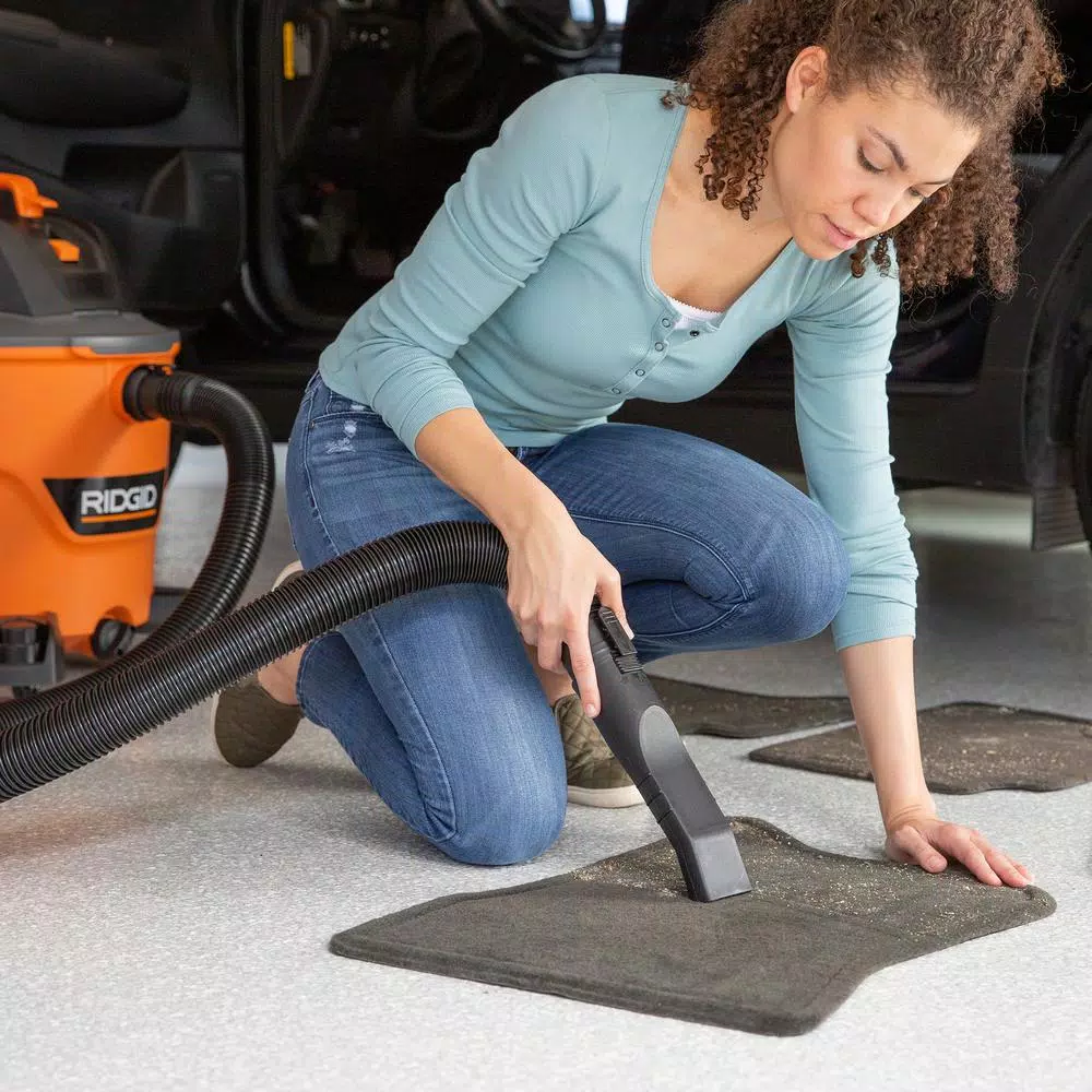 RIDGID 2-1/2 in. Locking Car Nozzle for Wet/Dry Vacuums