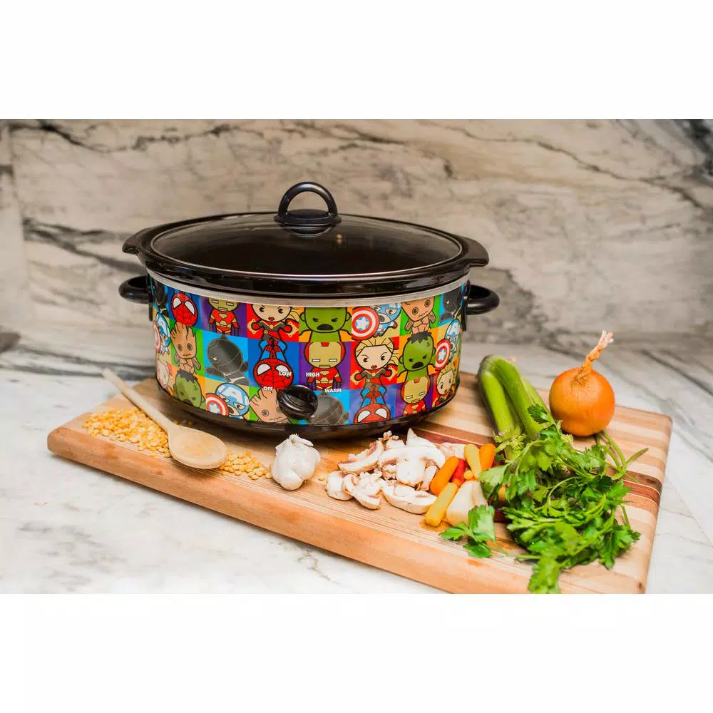 Uncanny Brands Marvel Kawaii 7-Quart Slow Cooker, Black