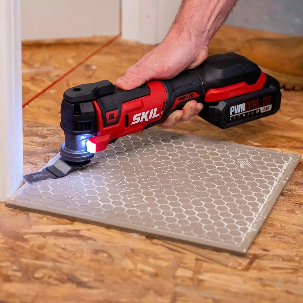 SKIL PWRCore 20V Brushless Oscillating Multi-Tool Kit with 2.0Ah Battery and PWRJump Charger