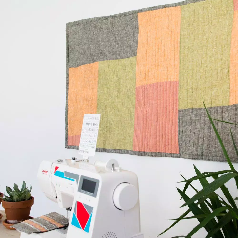 Janome MOD-100Q Computerized Quilting and Sewing Machine with Bonus Accessories