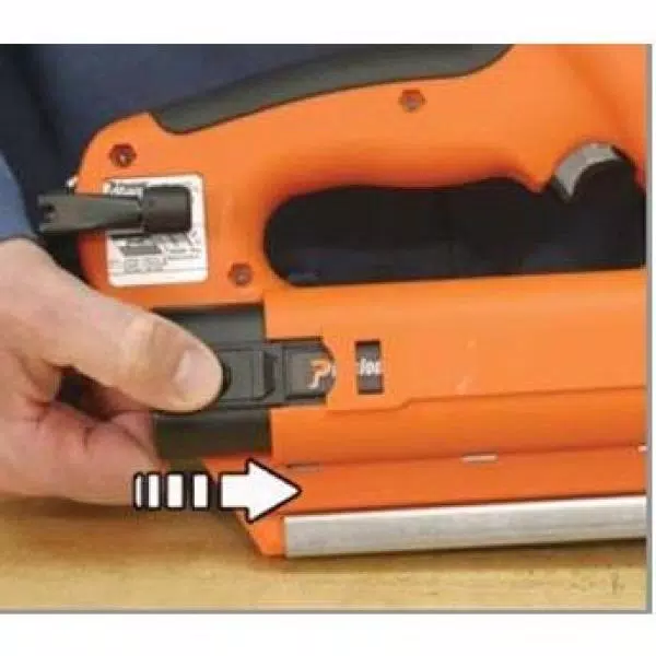Paslode 6V Oval Ni-Cd Rechargeable Battery for Cordless Framing and Finish Nailers