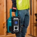 Makita 18V LXT Lithium-Ion Cordless Job Site Radio (Tool-Only) thumbnail 3
