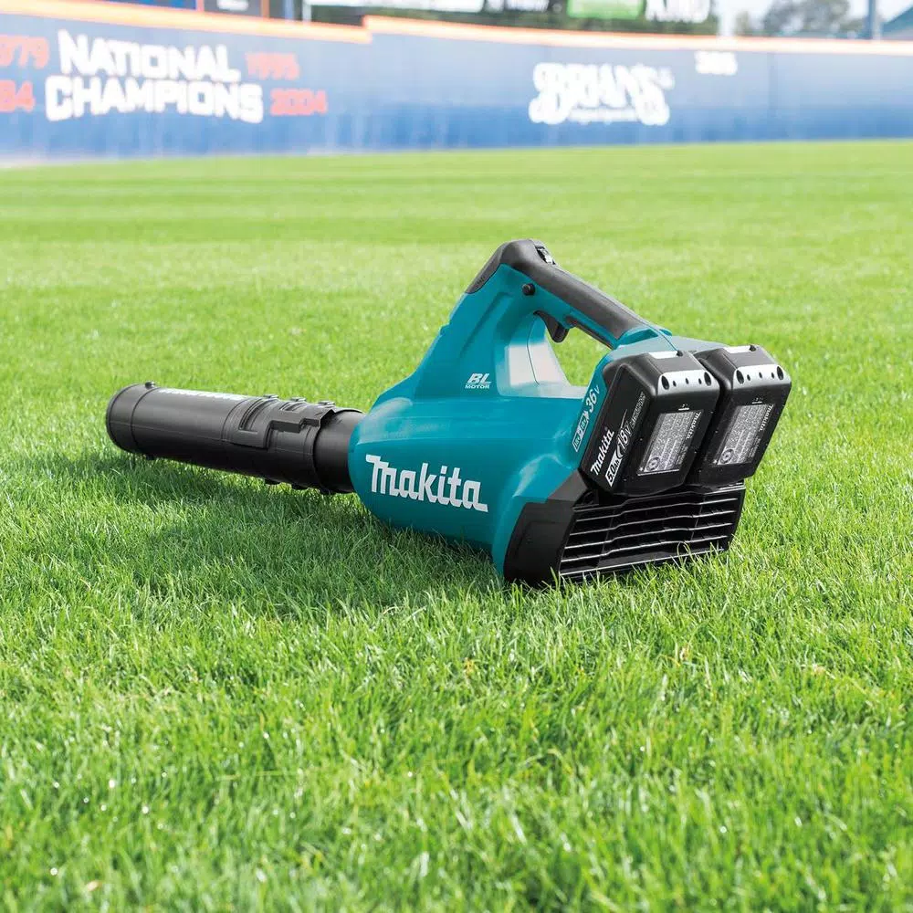 Makita 36V (18V x2) LXT Brushless Cordless Blower Kit with (2) 5.0Ah Batteries and Charger