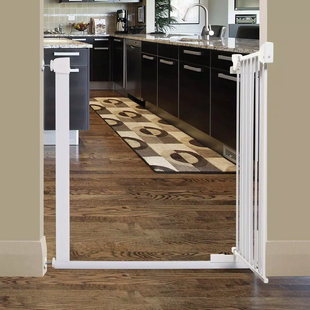 Dreambaby Boston 29.5 in. Auto-Close Pressure Mounted Security Gate with EZyCHECK, White