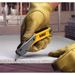 DEWALT Utility Knife Set - 2 Retractable Knives and 75-Pack Blades, 3-Piece Combo thumbnail 9