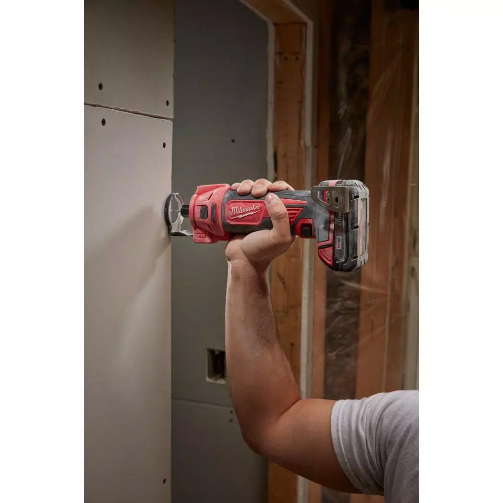 Milwaukee M18 18V Lithium-Ion Cordless Drywall Cut Out Tool (Tool-Only)