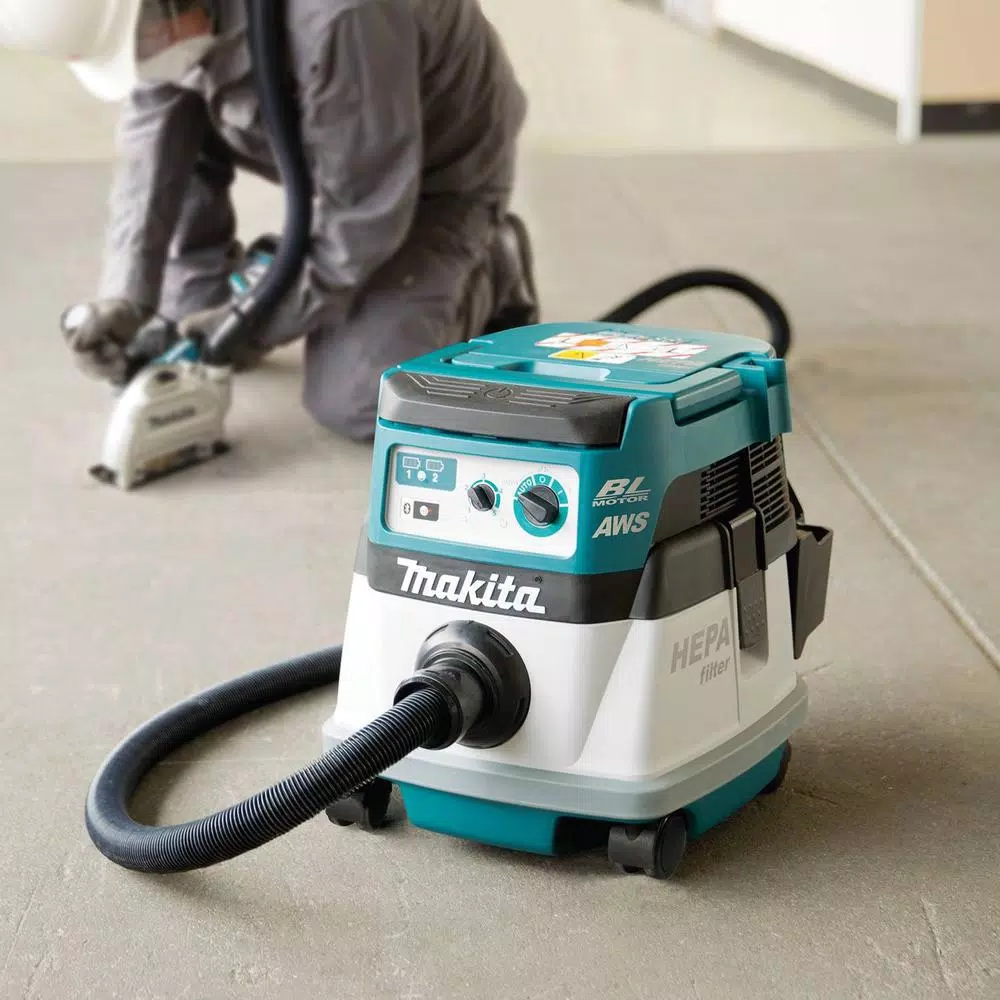 Makita XCV08Z 18V X2 LXT (36V) Brushless Cordless 2.1 Gal. HEPA Dry Dust Extractor with AWS, Tool Only
