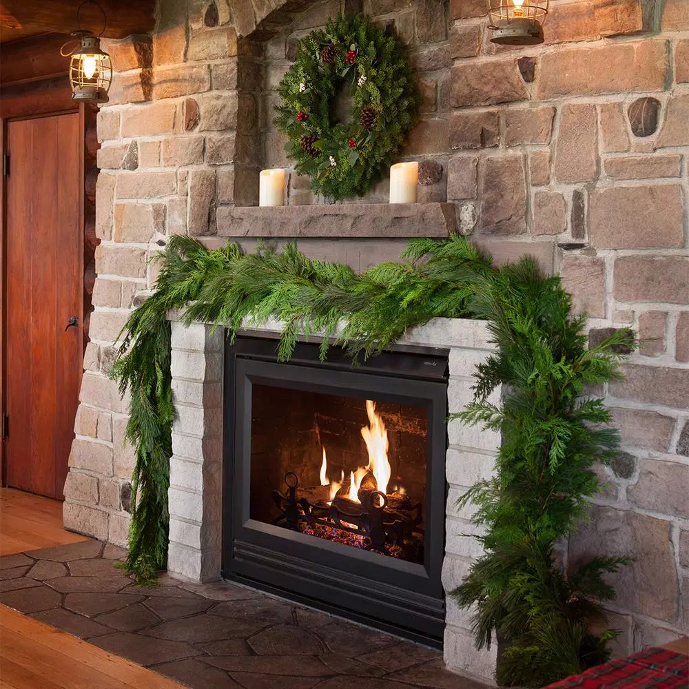 VAN ZYVERDEN 25 ft. Fresh Cut Pacific Northwest Princess Pine and Western Red Cedar Holiday Garland