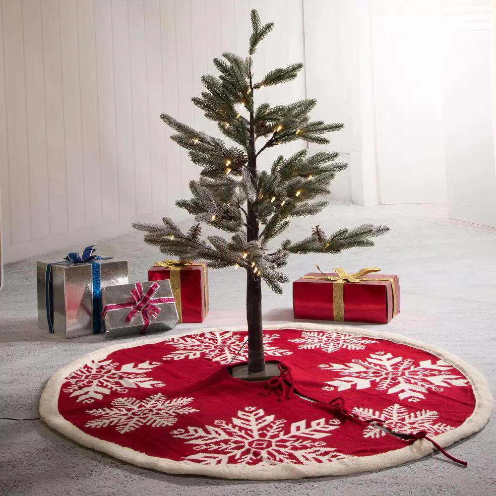 Glitzhome 48 in. Knitted Snowflake Pattern Christmas Tree Skirt