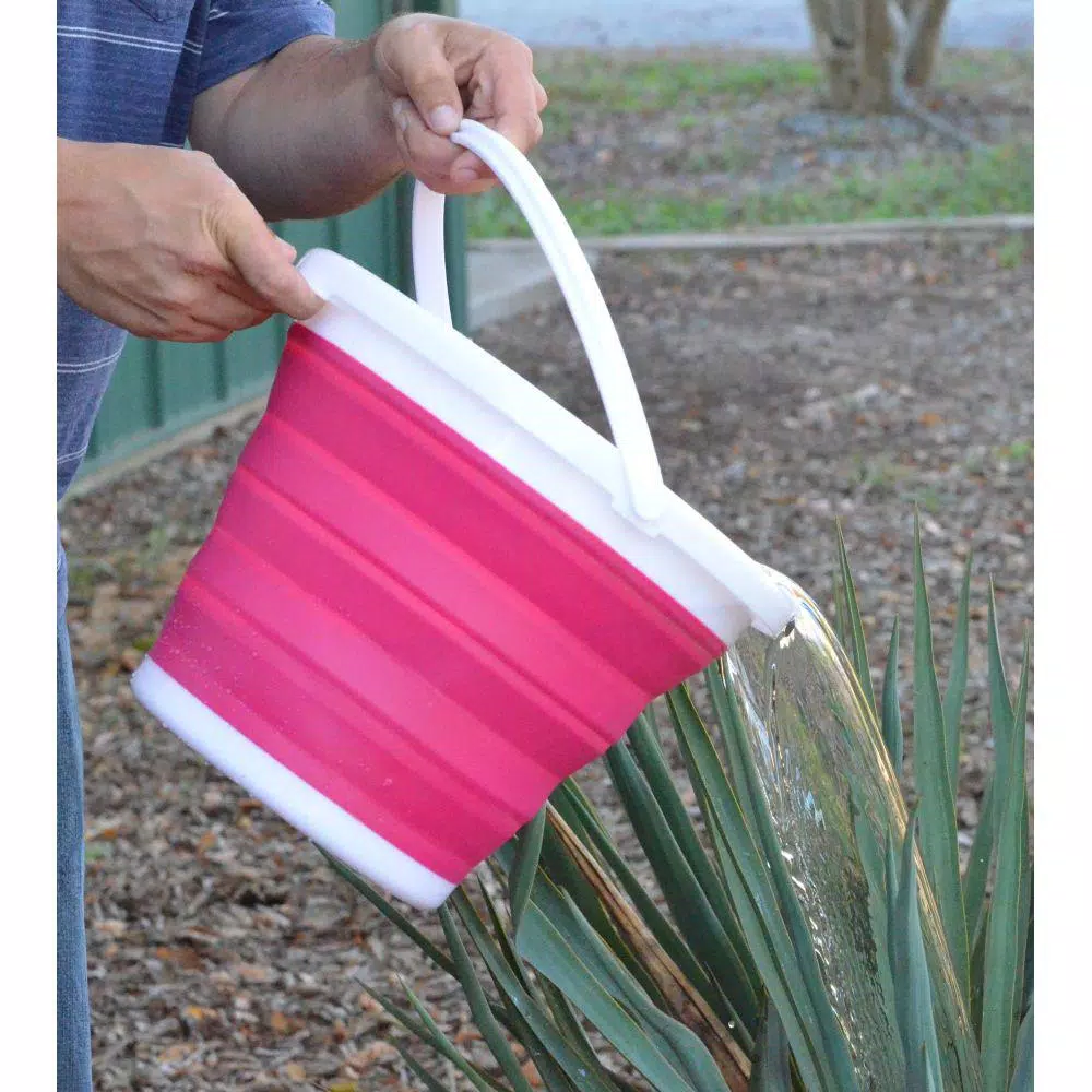 Southern Homewares 2.65 Gal. Pink Collapsible Silicone Bucket with Handle