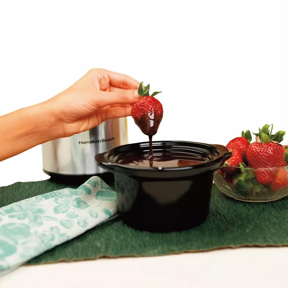 Hamilton Beach 6 Qt. Programmable Stay or Go Stainless Steel Slow Cooker with Party Dipper