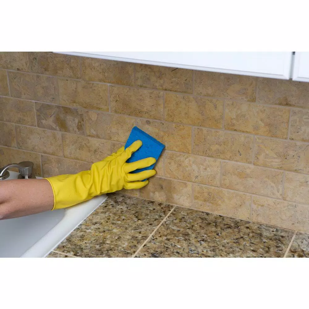 Custom Building Products Aqua Mix Heavy-Duty Tile and Grout Cleaner, 1 Qt. Concentrated Degreaser