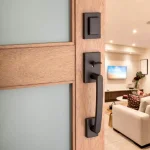 Baldwin Prestige Spyglass Single Cylinder Venetian Bronze Door Handleset with Square Lever thumbnail 12