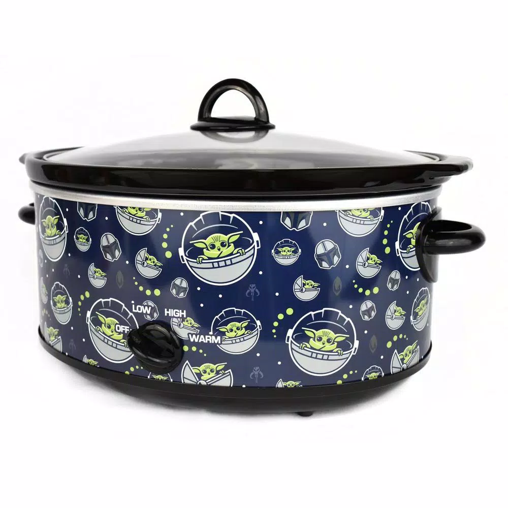Uncanny Brands Star Wars The Mandalorian 7 Qt Navy Blue Slow Cooker with Wraparound Art