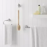 Pfister Ladera 24 in. Single Towel Bar, Polished Chrome thumbnail 2