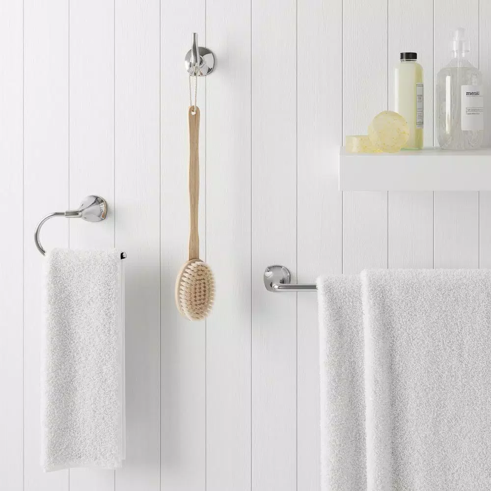 Pfister Ladera 24 in. Single Towel Bar, Polished Chrome