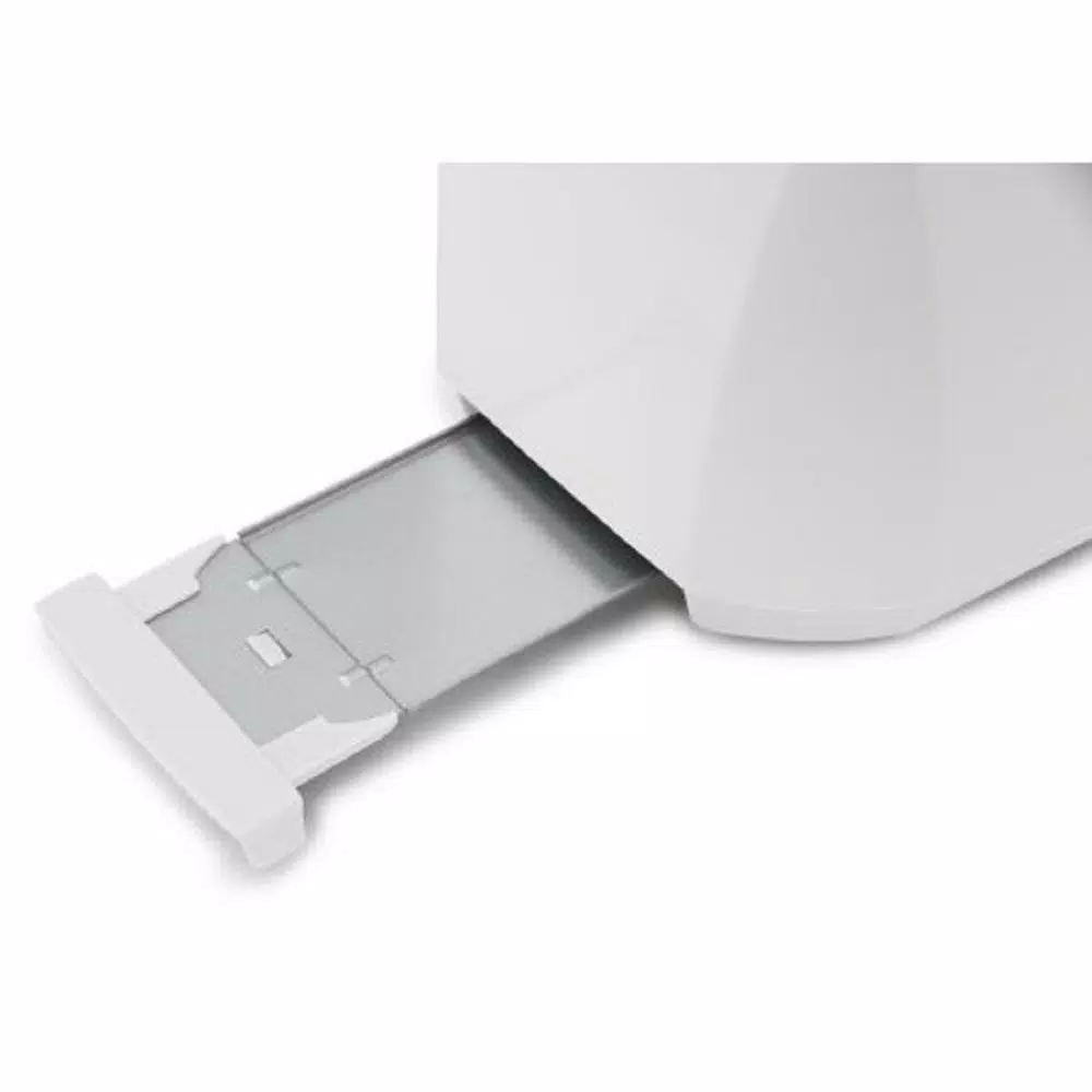 Elite Cuisine 4-Slice White Long Slot Toaster with Cool-Touch Exterior