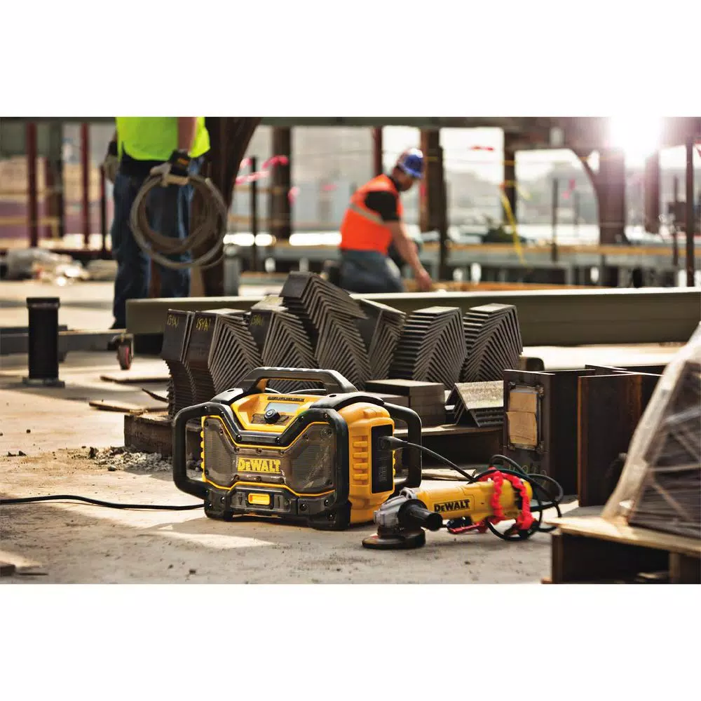 DEWALT 20V MAX Bluetooth Jobsite Radio with Built-in 3A Battery Charger