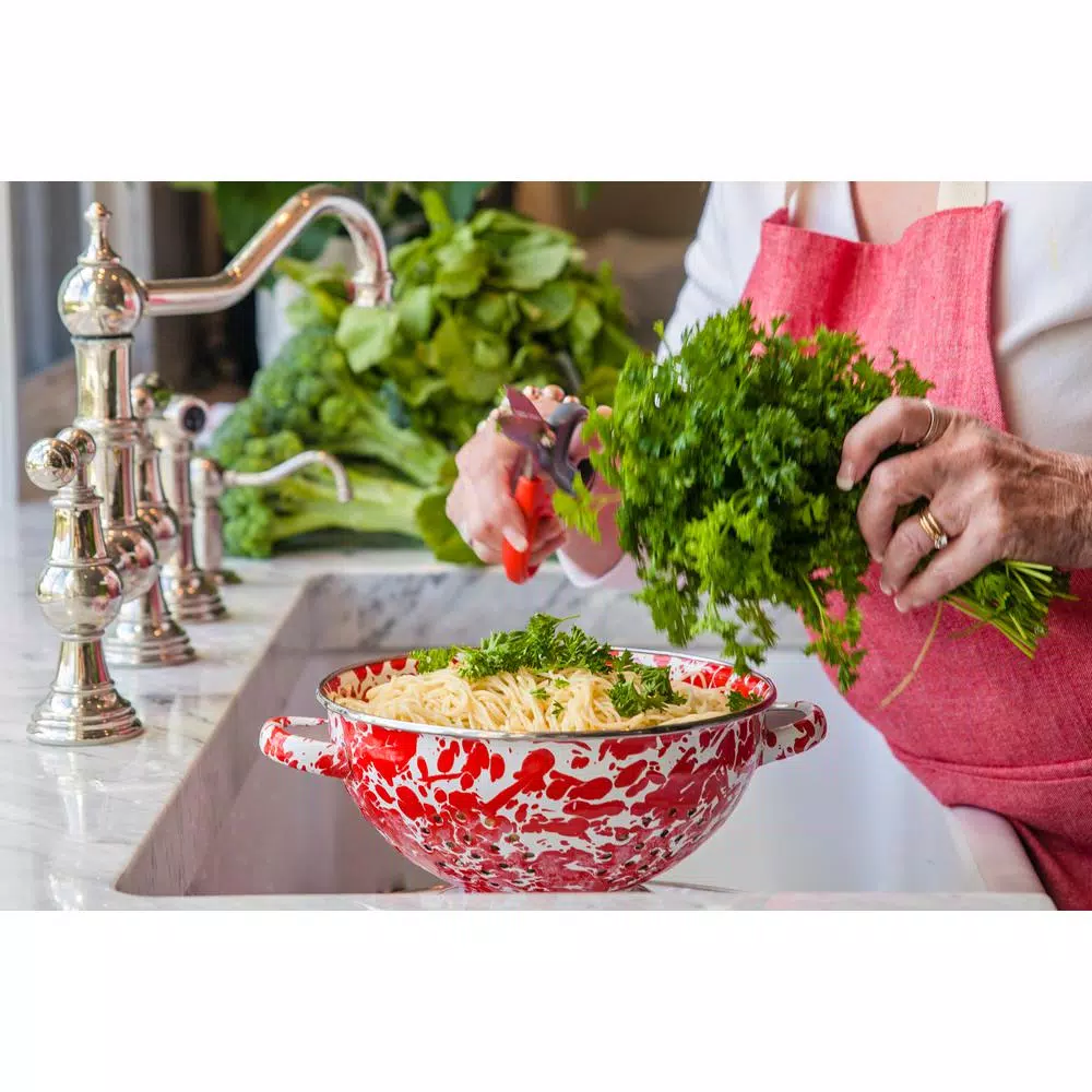 Golden Rabbit Grey Swirl 1 qt. Porcelain Enamelware Colander