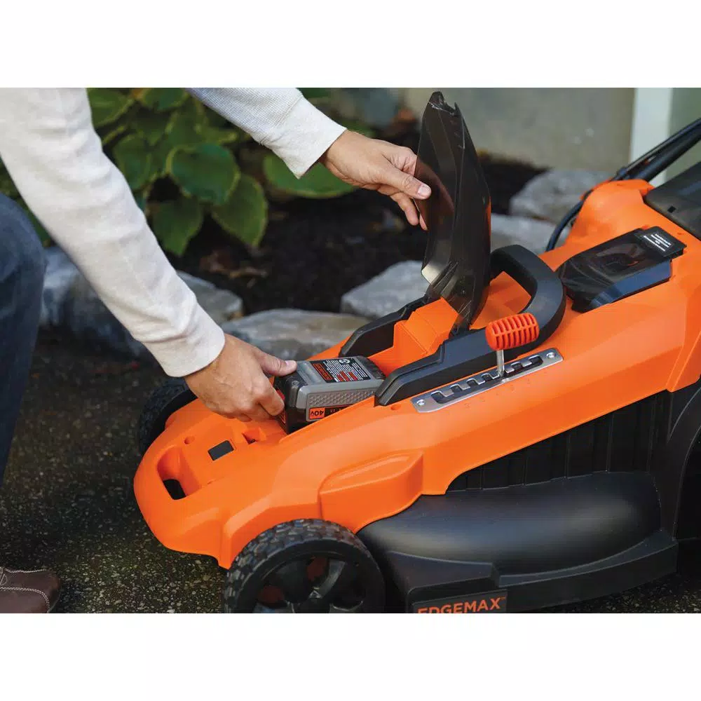 BLACK+DECKER 20 in. 40V MAX Cordless Walk Behind Push Lawn Mower with (3) 2.5 Ah Batteries & Charger