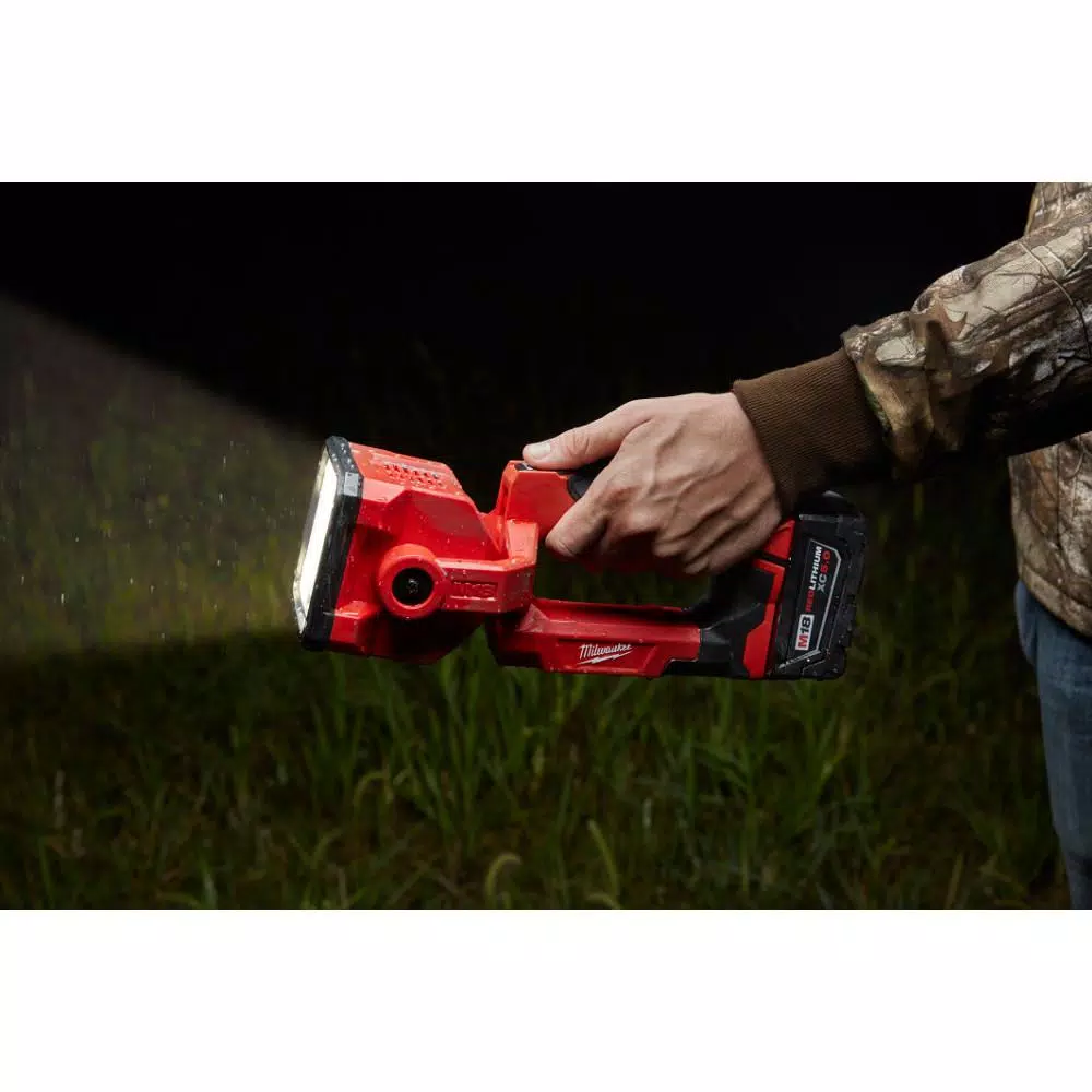 Milwaukee M18 18V Cordless LED Search Light Kit with 5.0Ah Battery and Charger