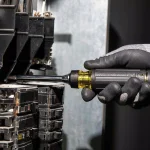 Klein Tools 15-in-1 Multi-Bit Ratcheting Screwdriver with Cushion-Grip Handle thumbnail 4