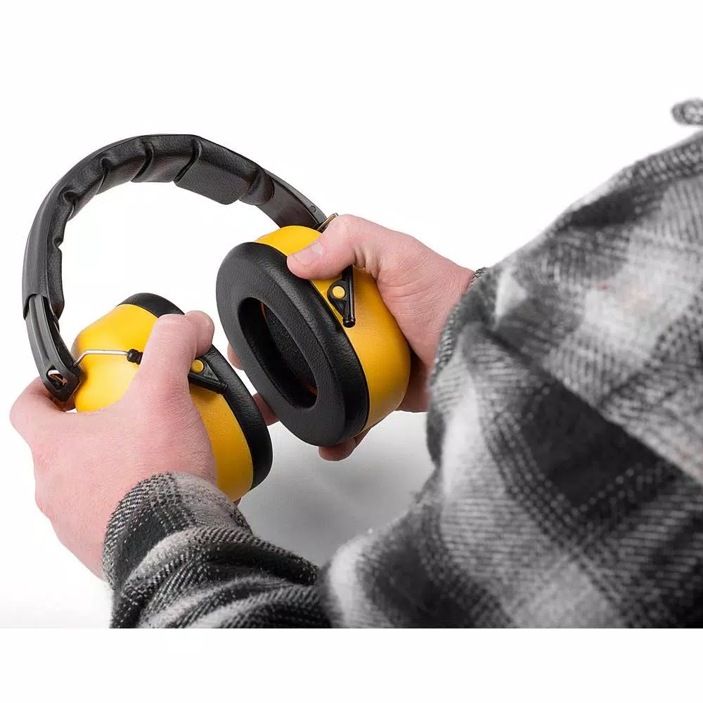 TR Industrial Schutz Compact Foldable Ear Muffs - 34 dB NRR Hearing Protection
