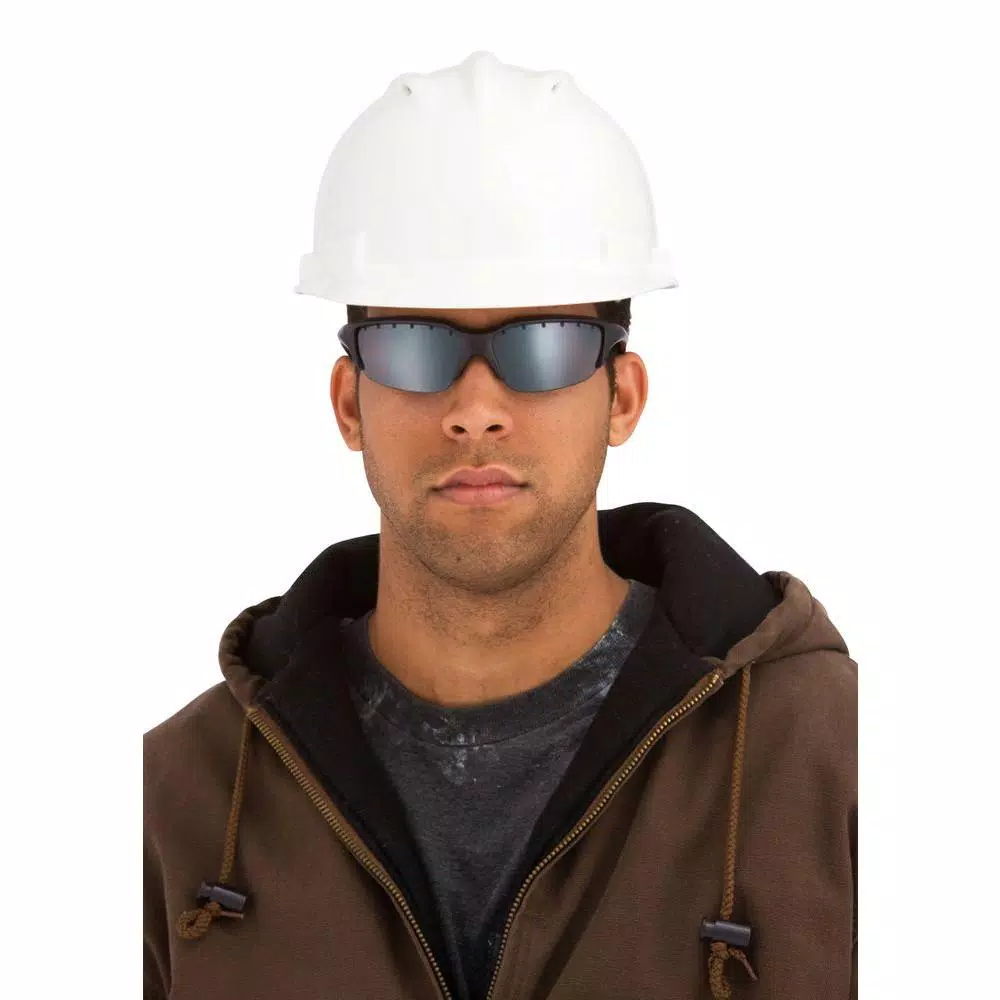 3M White Vented Hard Hat with Ratchet Adjustment, Type 1 Class C (Case of 6)