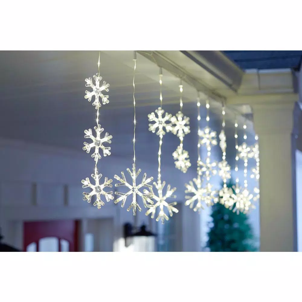 Home Accents Holiday 64 in. Snowflake Icicle Lights, 150 Warm White Micro Dot LED