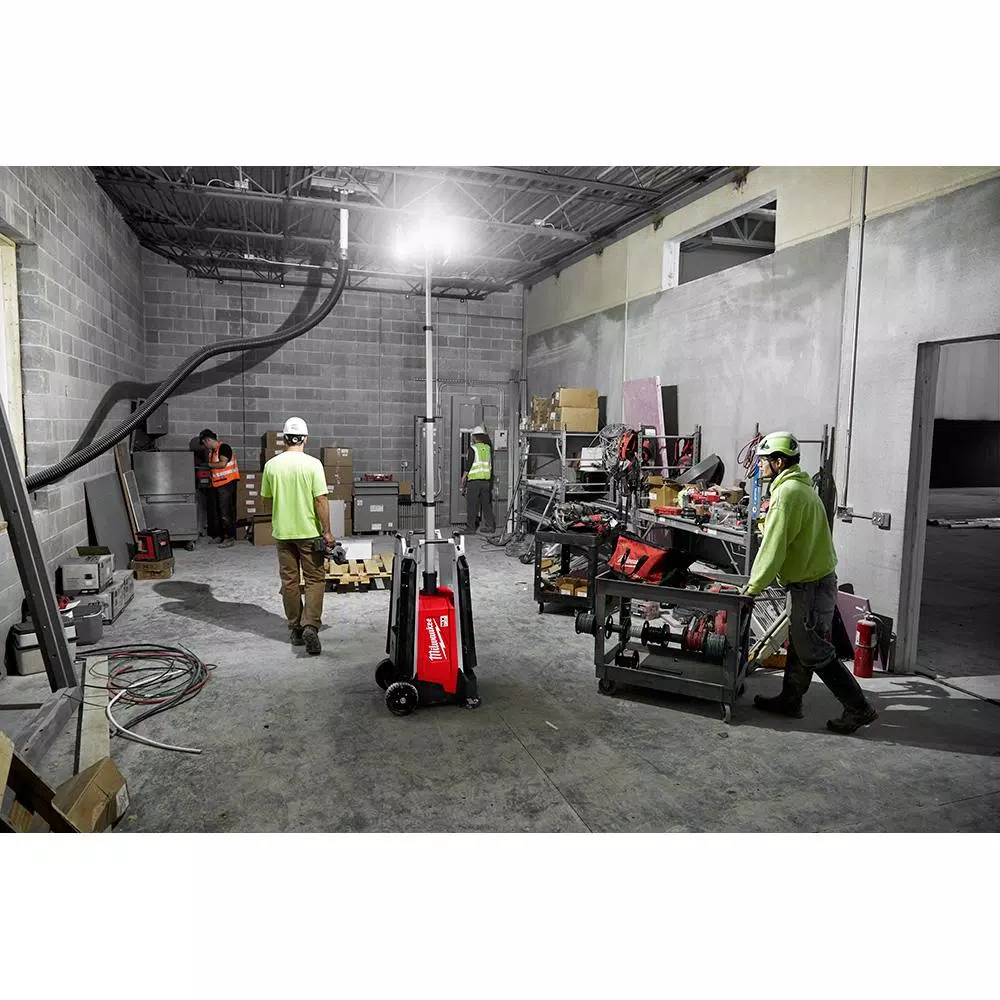 Milwaukee MX FUEL Lithium-Ion Cordless Rocket Tower Light with Integrated Charger