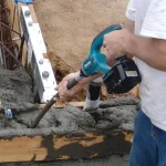 Makita 18V LXT Lithium-Ion Cordless Concrete Vibrator, 8 ft. Shaft (Tool-Only) thumbnail 2