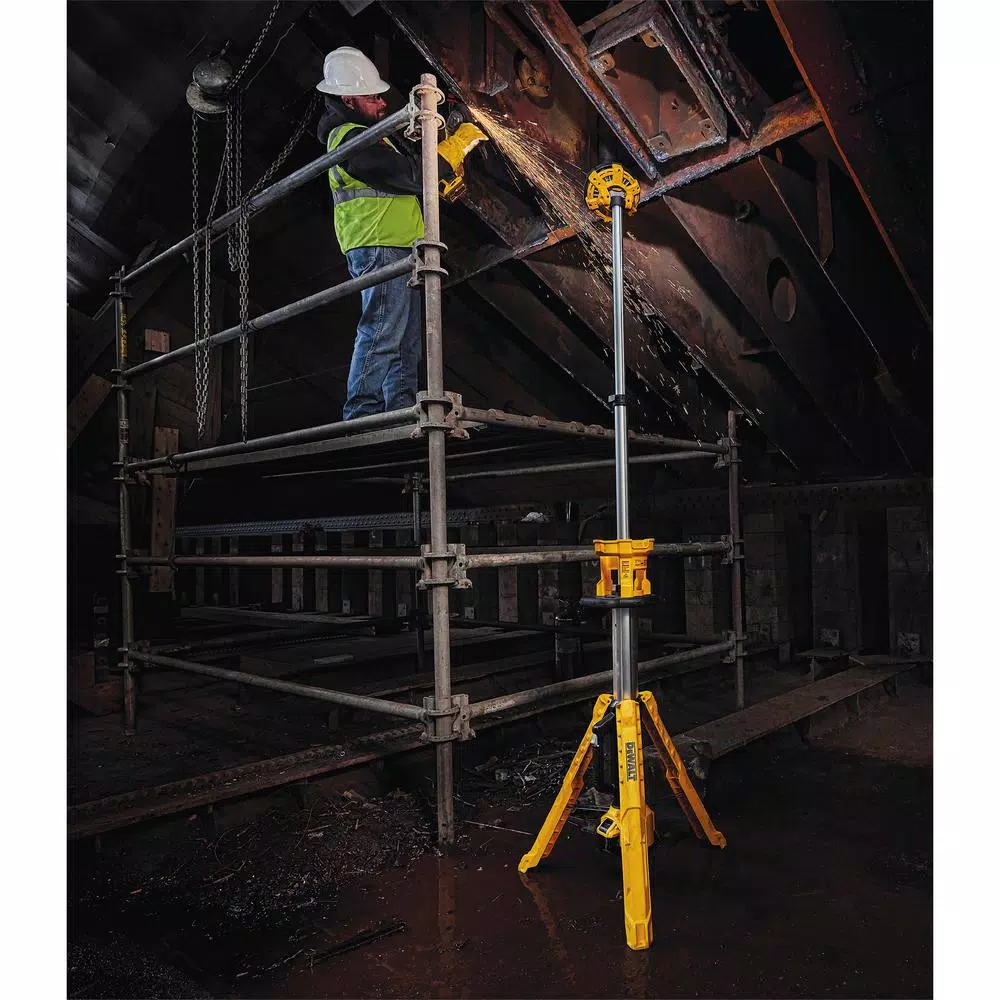 DEWALT 20V MAX 3000-Lumen Cordless LED Tripod Work Light with 4.0Ah Battery