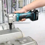 Makita 18V LXT Cordless 16-Gauge Nibbler Tool Only (XNJ01Z) thumbnail 6