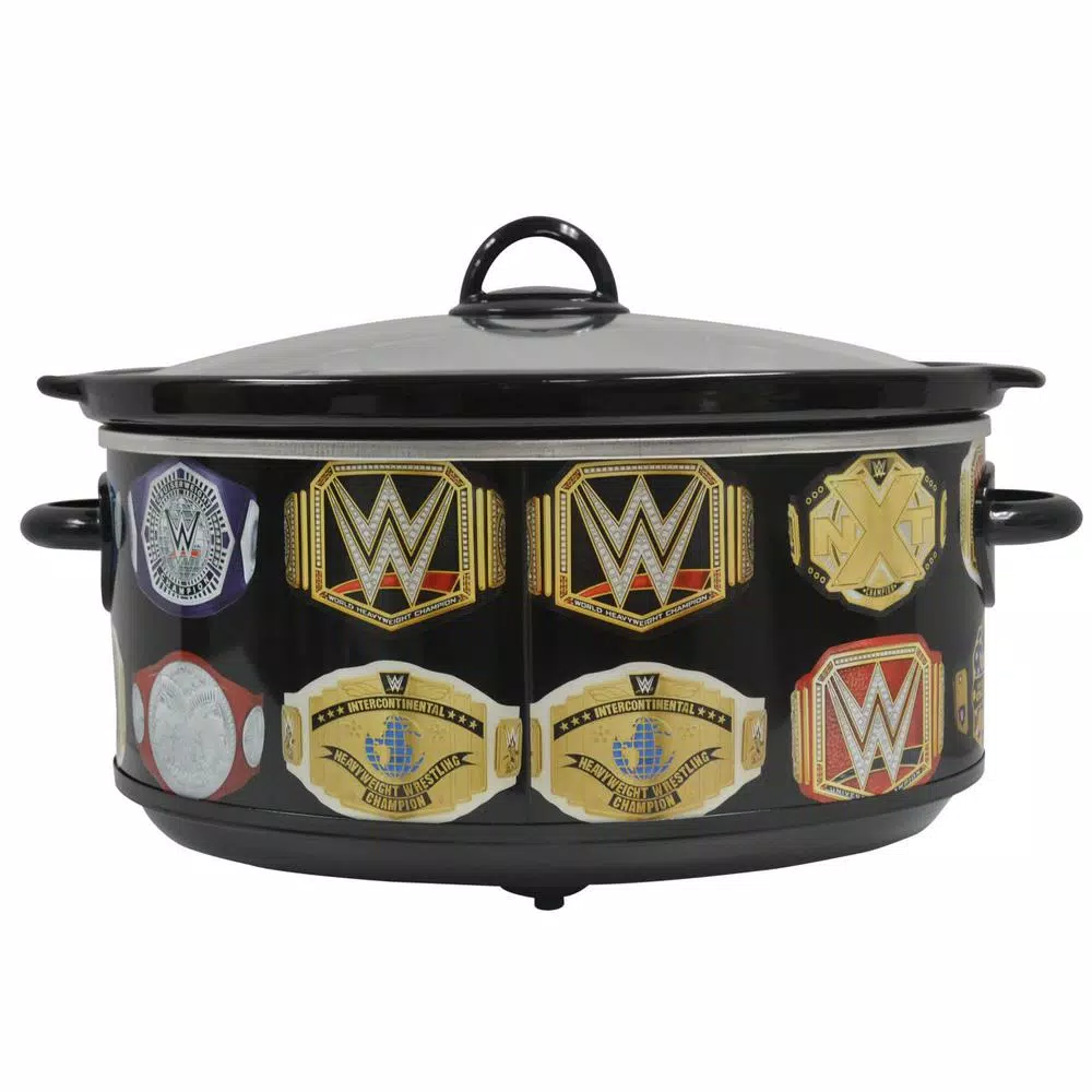 Uncanny Brands Star Wars 7 Qt. Slow Cooker with Removable Ceramic Bowl, Black