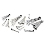 Husky 34-Piece Metric and SAE Ratcheting Wrench Set thumbnail 2