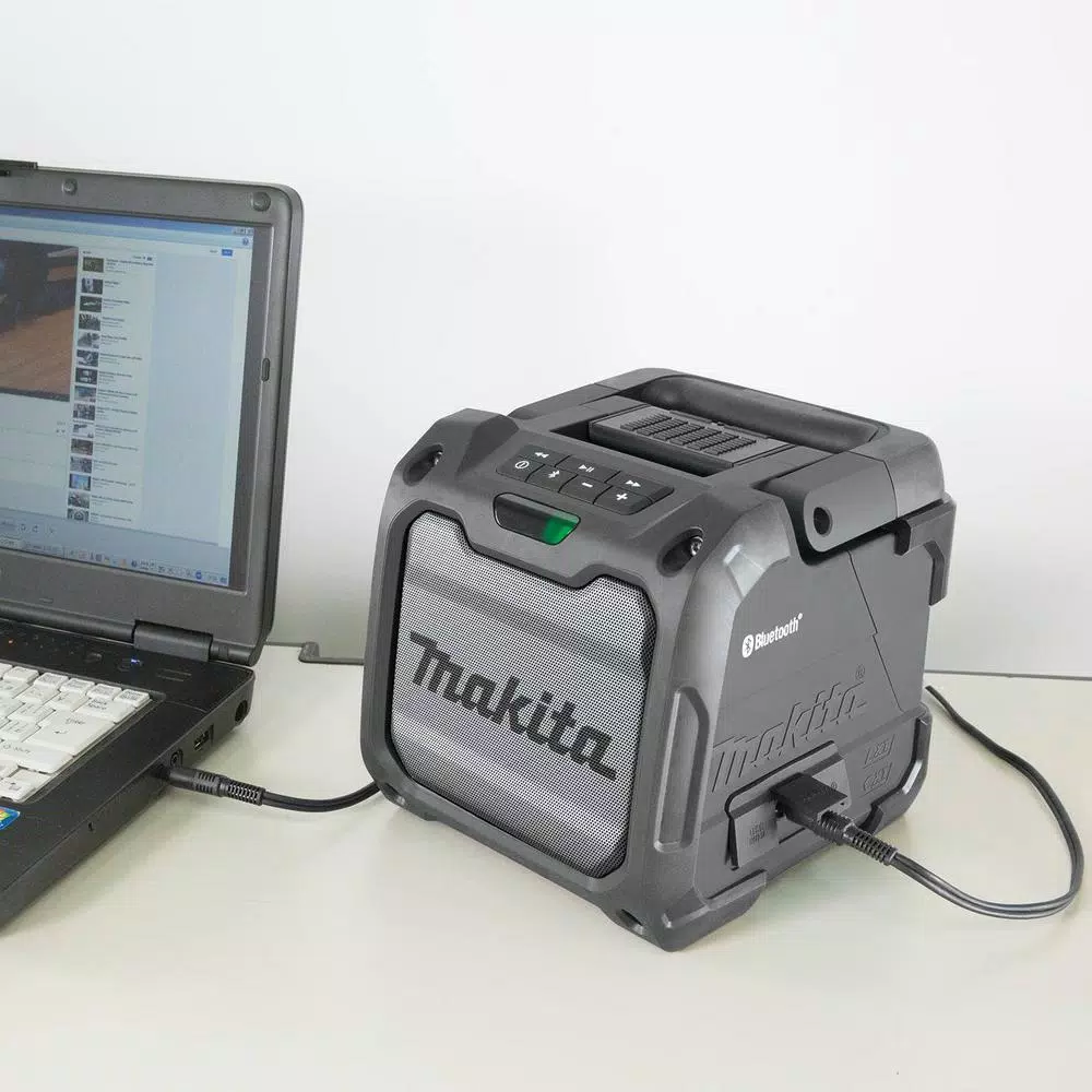 Makita 18V LXT 4.0 Ah Battery and Rapid Optimum Charger Starter Pack with Bonus Bluetooth Job Site Speaker