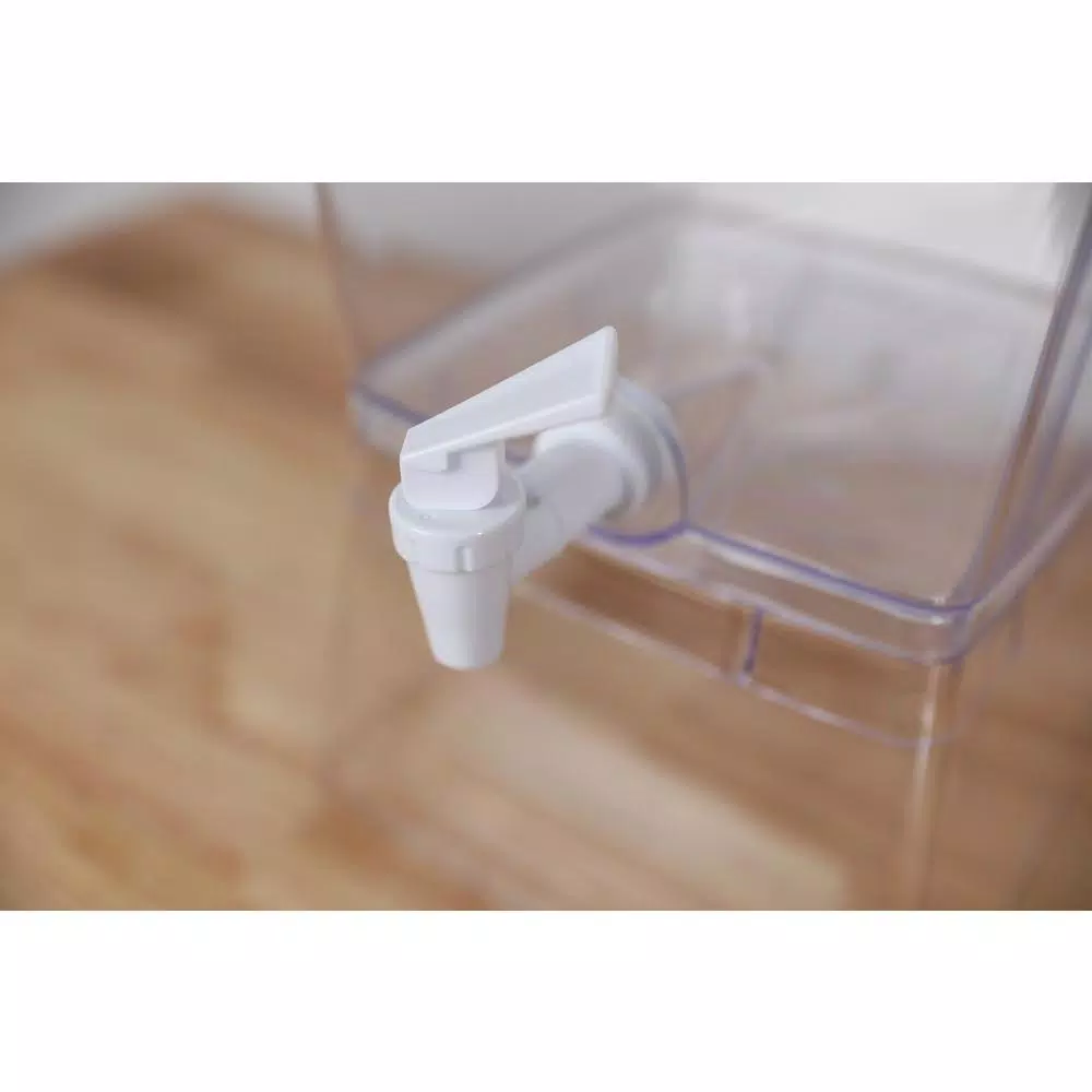 Basicwise Stackable Juice and Water Beverage Dispenser Set, 2-Piece Clear Plastic Serveware