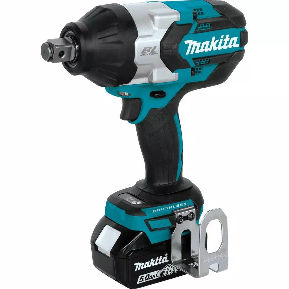 Makita 18V LXT Brushless 3/4 in. Square Drive High Torque Impact Wrench Kit with (2) 5.0Ah Batteries & Bag