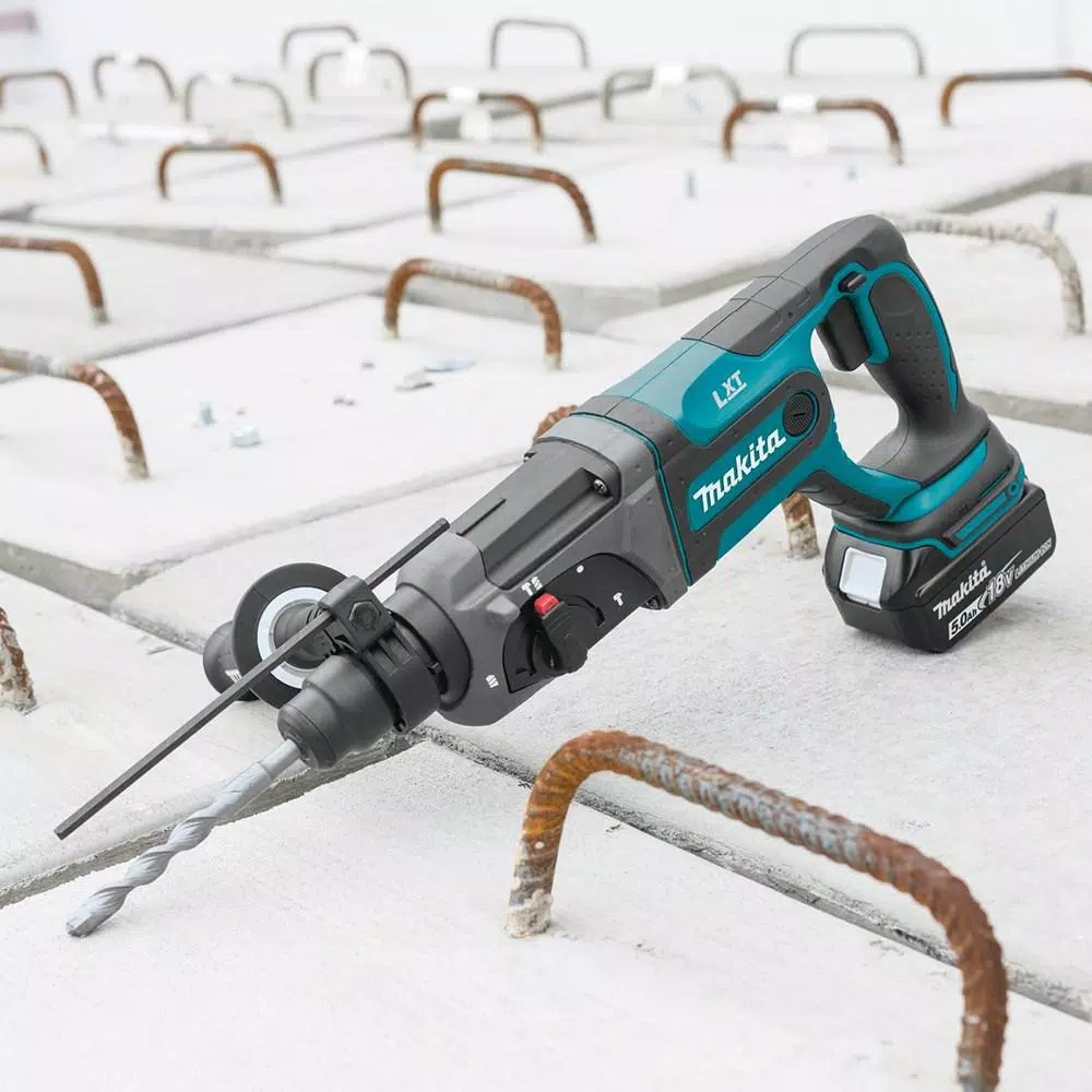 Makita 18V LXT Cordless SDS-Plus Rotary Hammer Drill Kit w/ (2) 5.0Ah Batteries & Charger