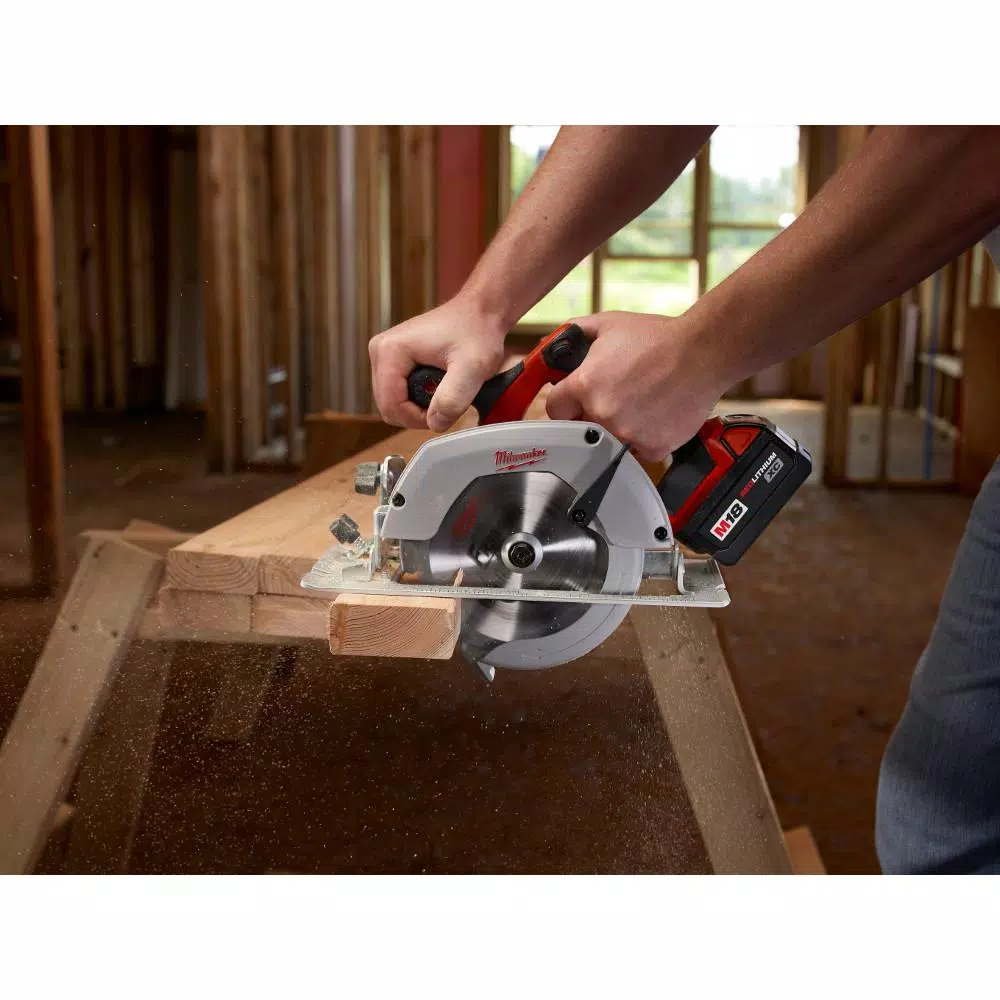 Milwaukee M18 18V Lithium-Ion Cordless 6-1/2 in. Circular Saw & 5 in. Random Orbit Sander Combo Kit