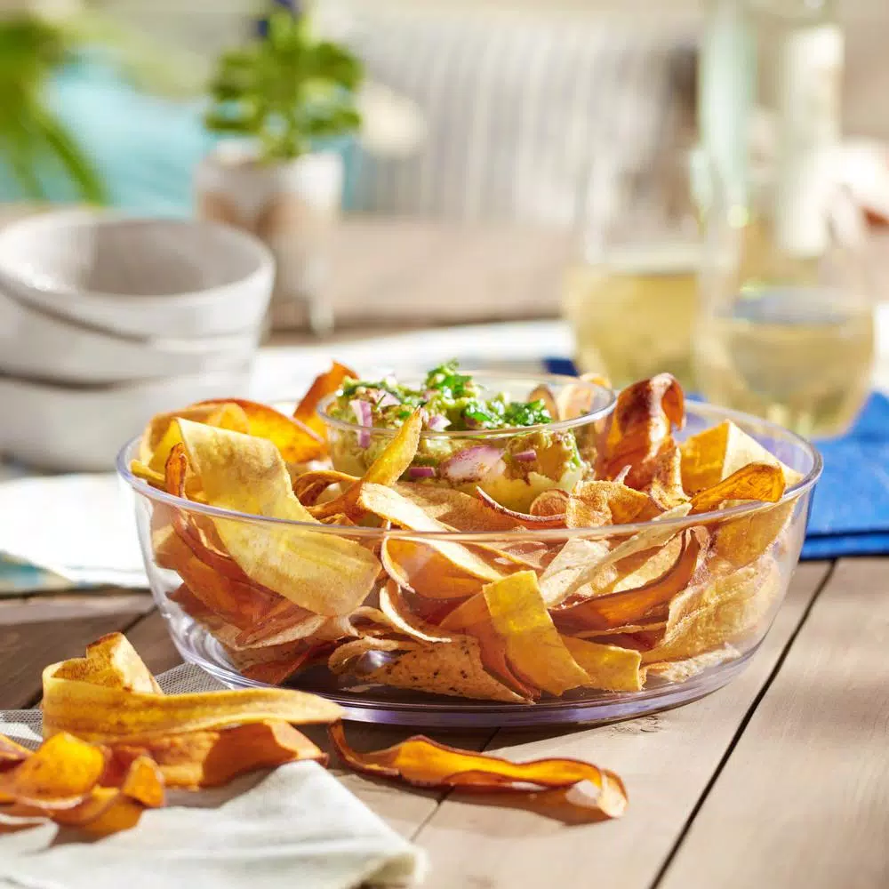 Libbey Indoors Out 2-Piece Break-Resistant Chip and Dip Entertaining Set, Clear Tritan Plastic